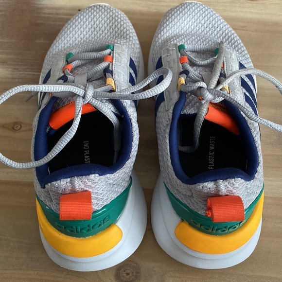 Adidas Racer TR21 Running Shoes, size 4 - Picture 5 of 7